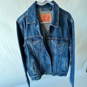 Levi’s Jean jack with patch on back
